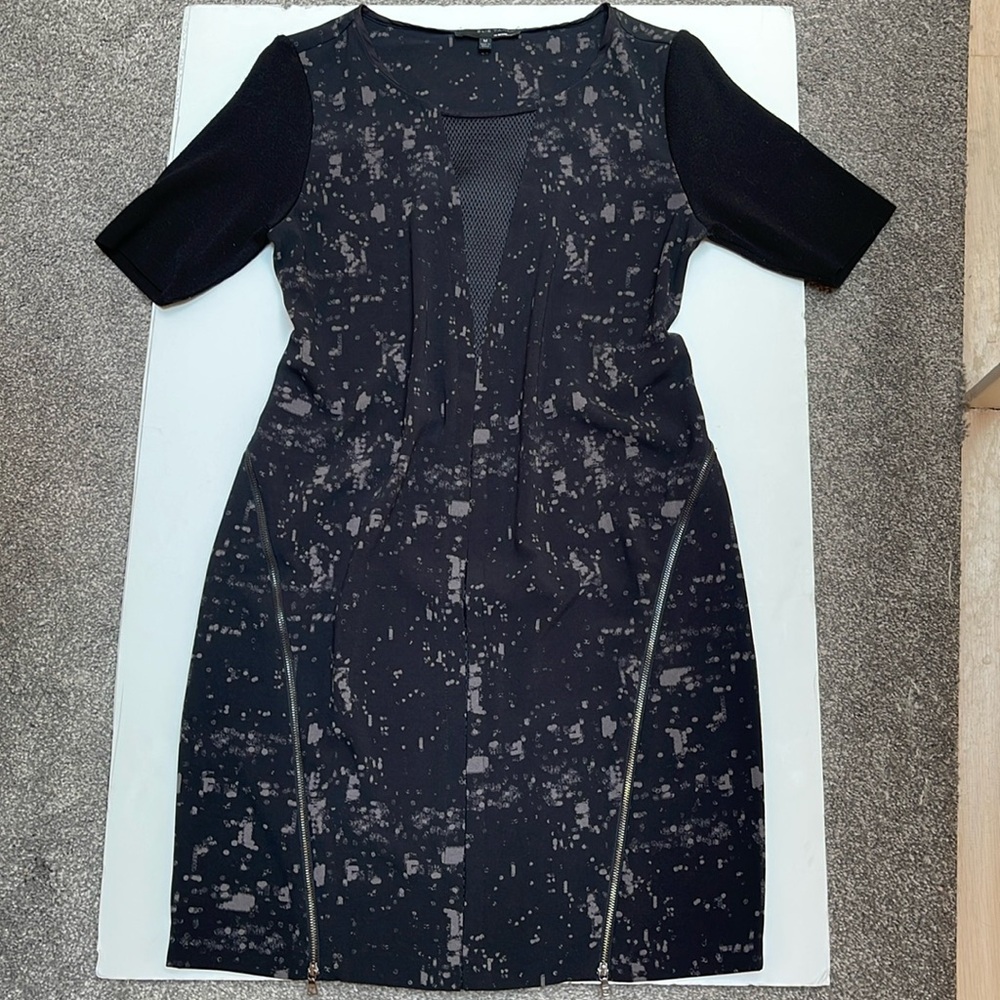 Elie Tahari for Design Nation Black Sheath Short Knit Sleeve zipper accent dress